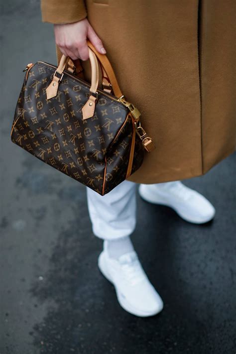 louis vuitton top selling handbags|most popular lv bag 2022.